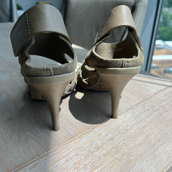 Olive Green Pedro Garcia Slingback Heel - Picture 7 of 12